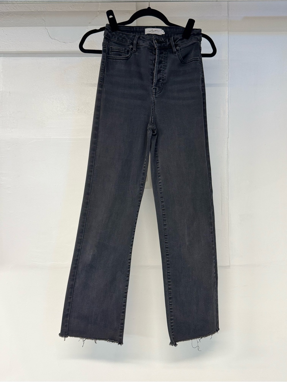 High-Rise Straight Leg Women's Jeans in Washed Black